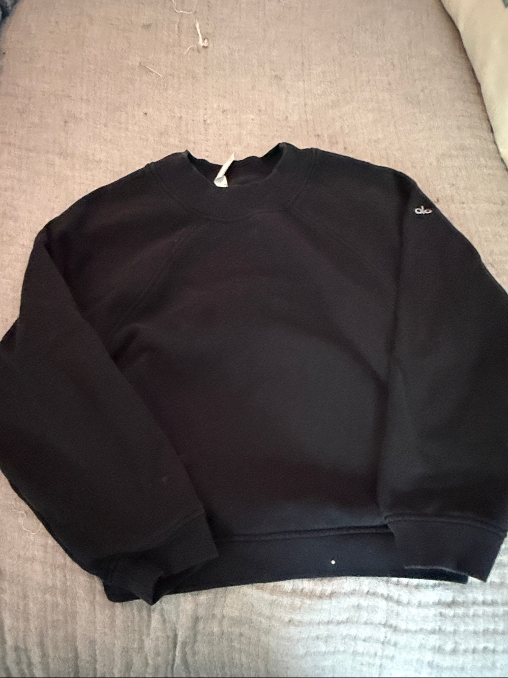 ALO Crewneck - Picture 2 of 2